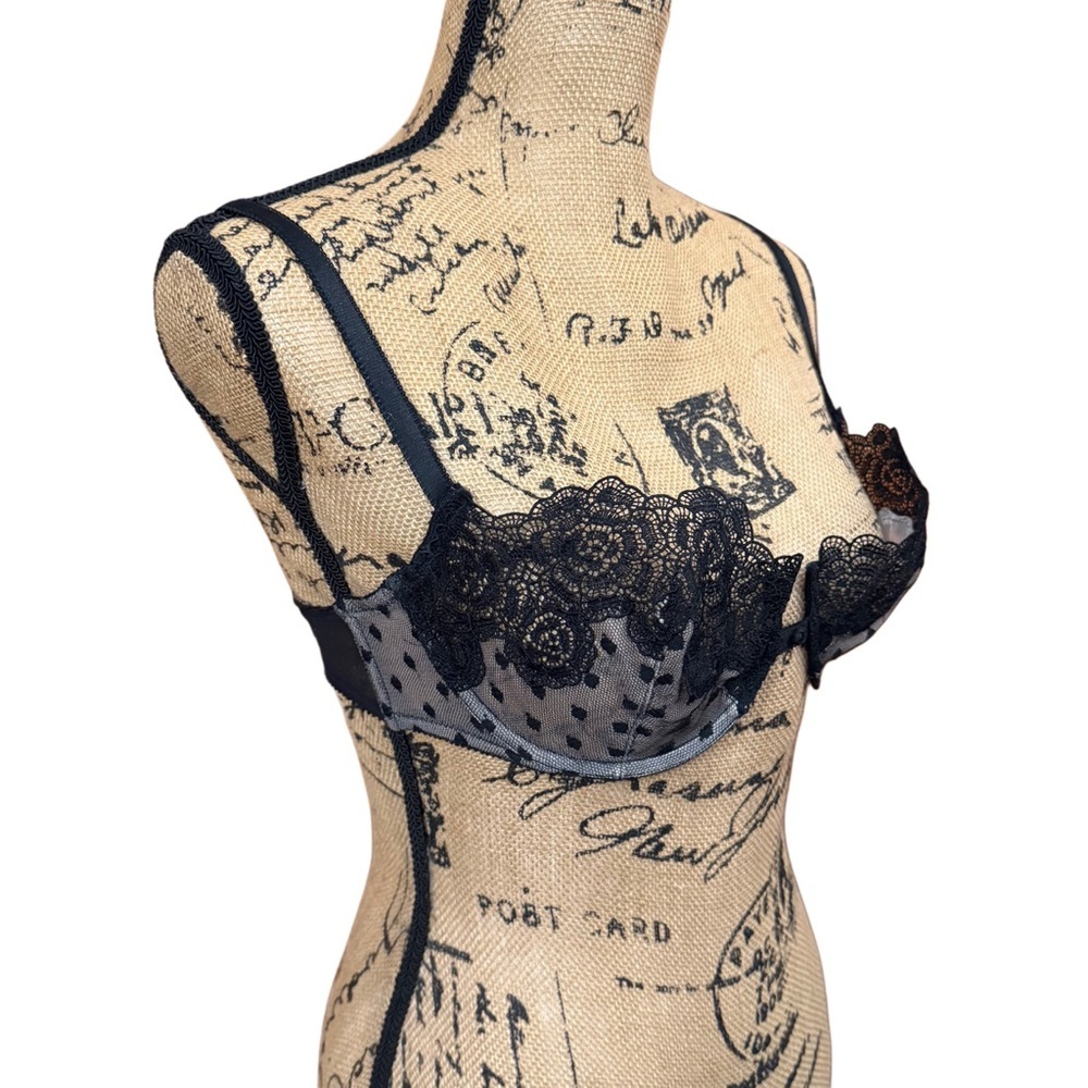 Victoria’s Secret Very Sexy Black Lace Balconet Bra Size 34D - Picture 2 of 9
